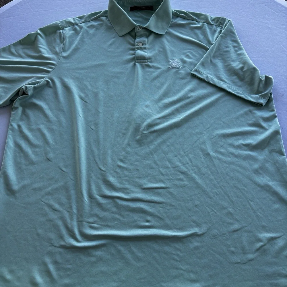 Ralph Lauren gently pre